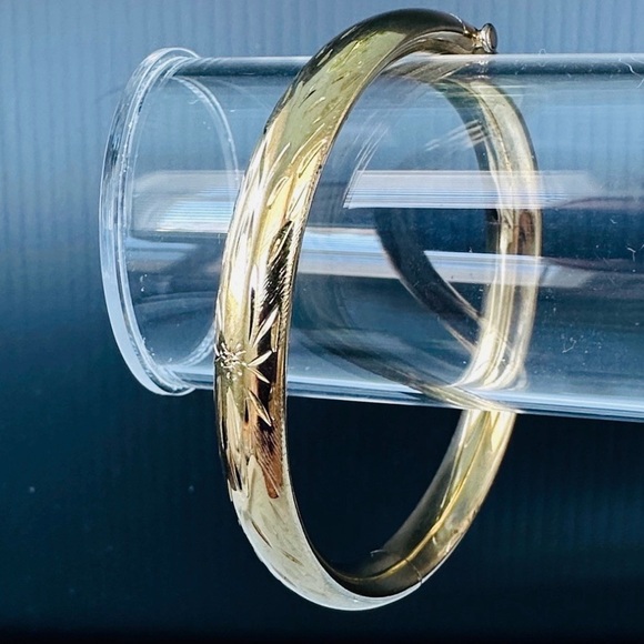 VTG Monet Victorian Revival Etched Gold Slider Bangle Bracelet - Picture 9 of 9